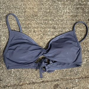 Athleta twist bikini top GUC